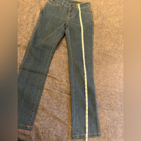 Women's L.L. Bean Jeans Classic Fit High Rise Slim Leg Jeans Size 2 - Picture 10 of 12